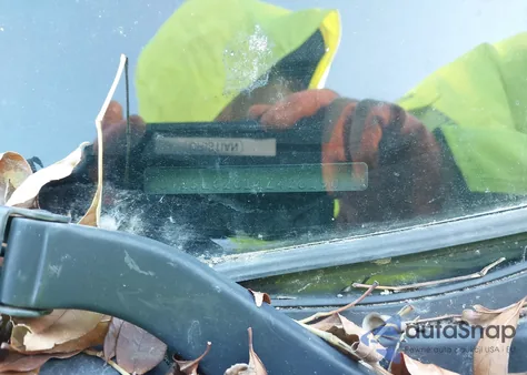 2004 Pontiac Vibe z USA, uszkodzony, nr VIN 5Y2SL62814Z423290